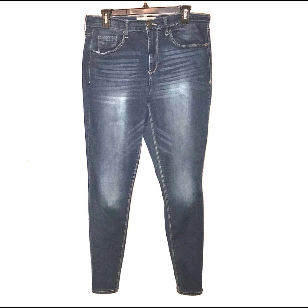 MUDD stretchy jeans